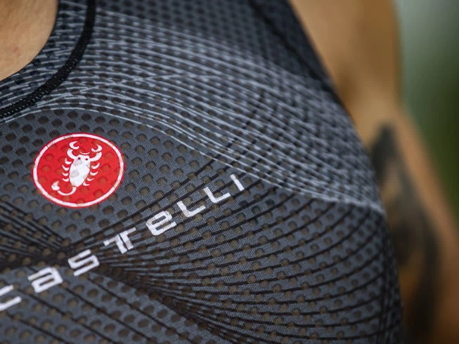 Castelli Pro Mesh Sleeveless Base Layer - Light Black - Image 3