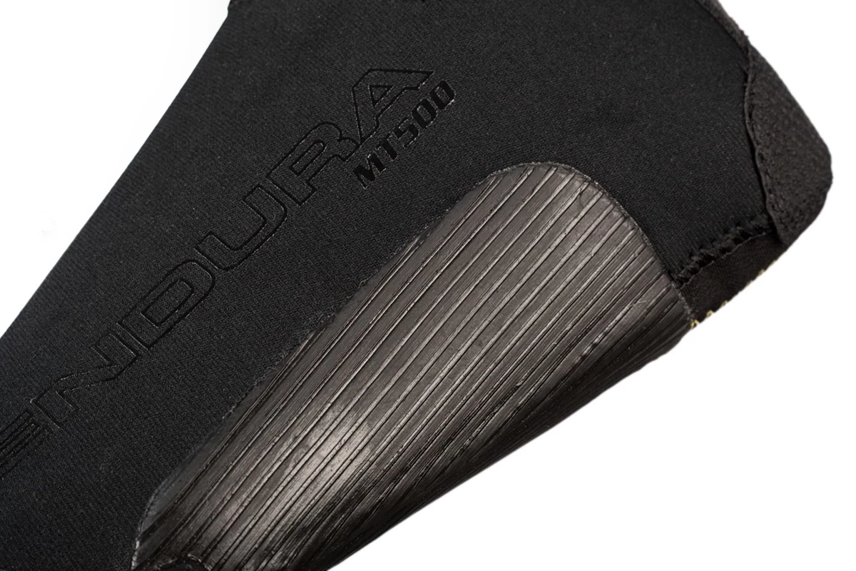 Endura MT500 Overshoe - Black - Image 3