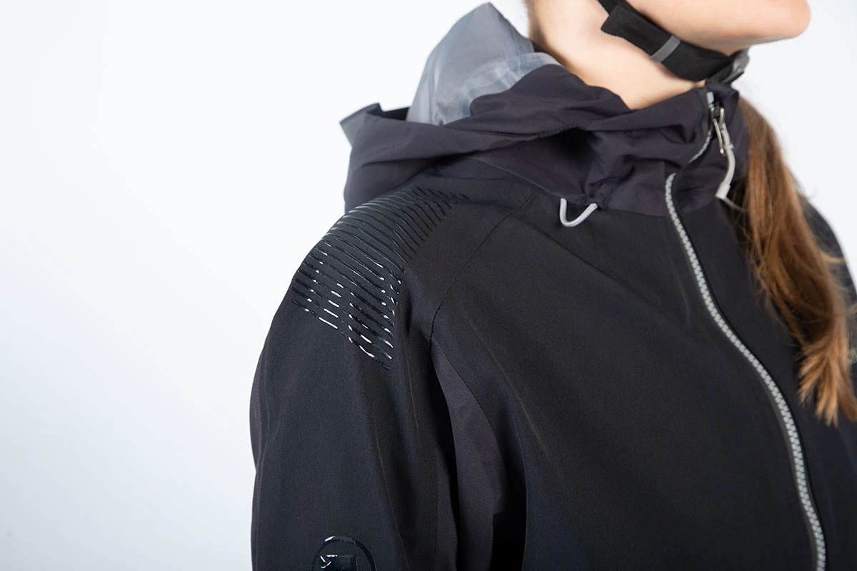 Endura MT500 Waterproof Women's Jacket - Black - Image 8