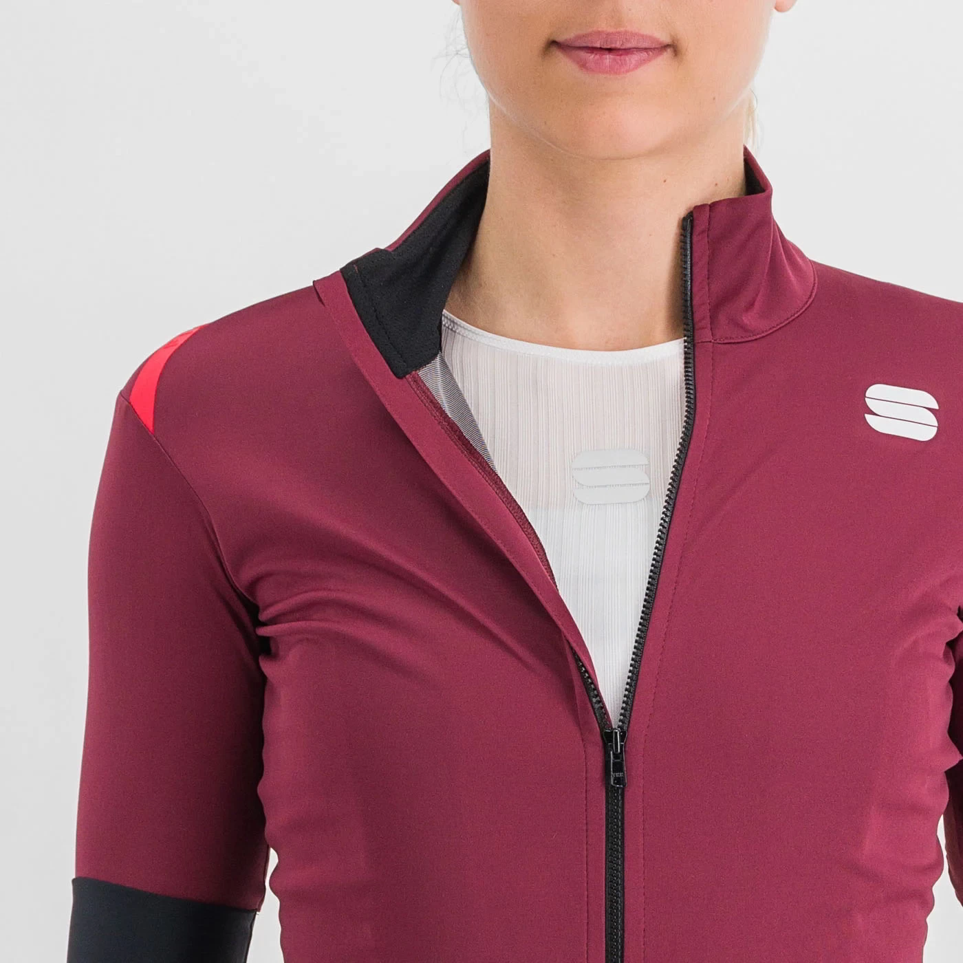 Sportful Fiandre Light NoRain Women's Short Sleeve Jacket - Red Wine - Image 3