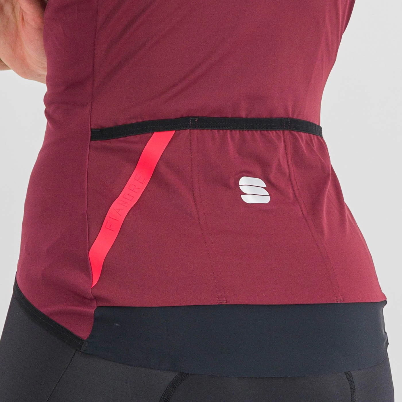 Sportful Fiandre Light NoRain Women's Short Sleeve Jacket - Red Wine - Image 2