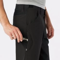 Giro Truant Baggy Shorts - Black